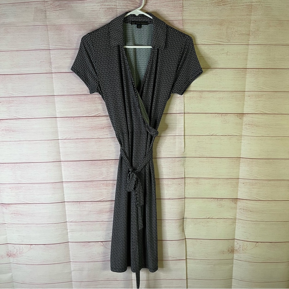 Brooks Brothers 346 White Blue Geometric Print Wrap Dress Size Small